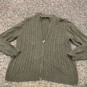 BASIC Editions Gray Zip up sweater sz. L